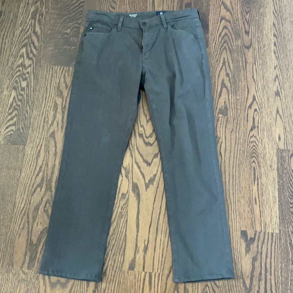 AG Adriano Goldschmied Kahki Pants. Slim-Fit Straight 33x32.